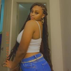 Meet your Posher, Dejah